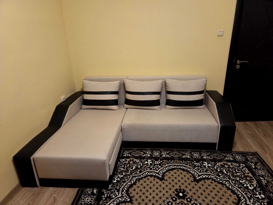 Ъглов диван - Употребяван