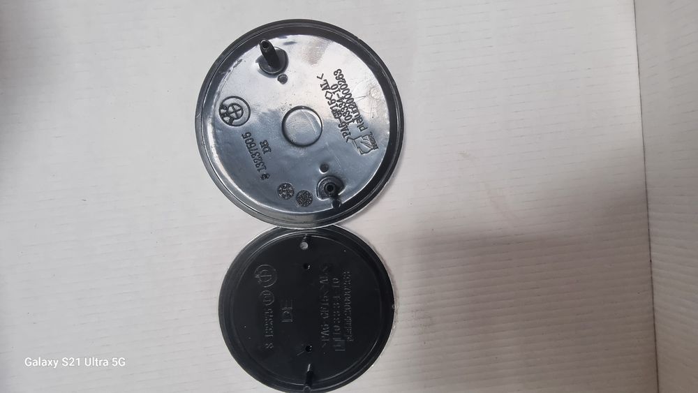 Емблема преден капак бмв bmw 72 мм и 82 мм