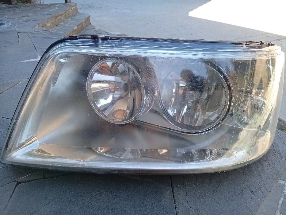 Far stânga Volkswagen T5