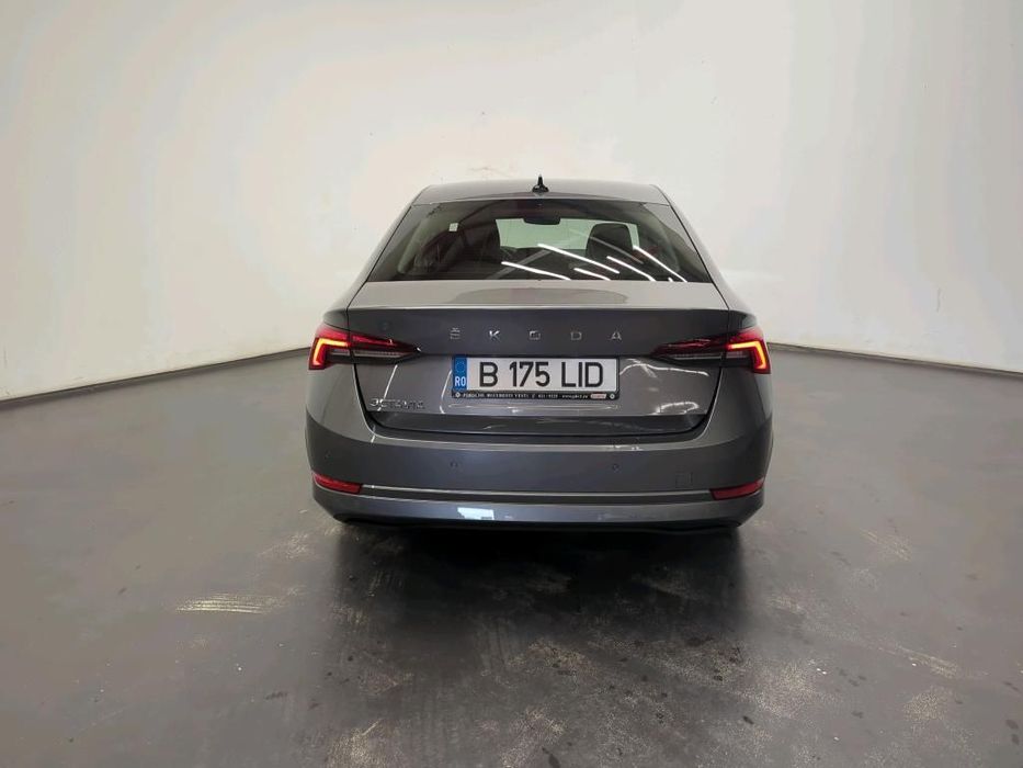 SKODA Octavia 2023 — imagine 5