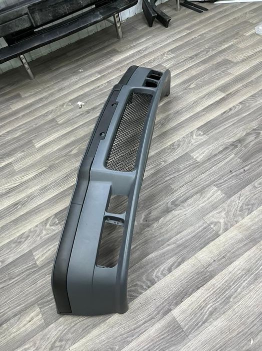 BMW e34 е36 e38 E39 e53 x5 , бампера пороги накладки спойлера Круг БМВ