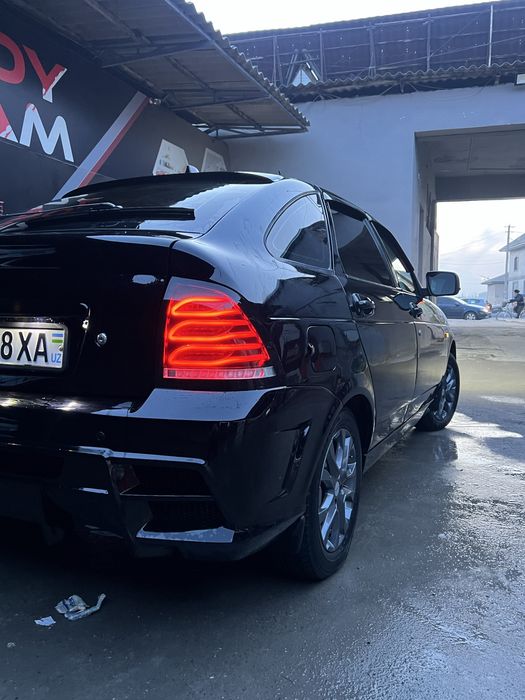 Лада приора хэтчбек