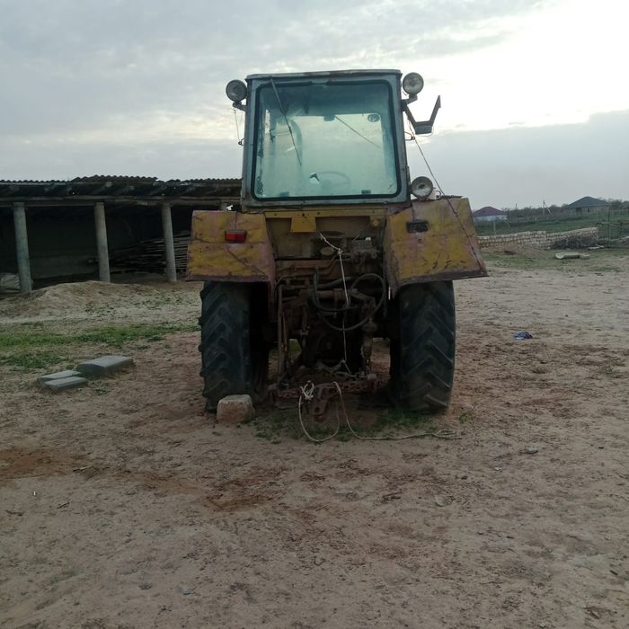 Продаётся трактор