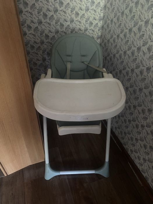 Отдам кресло для кормления