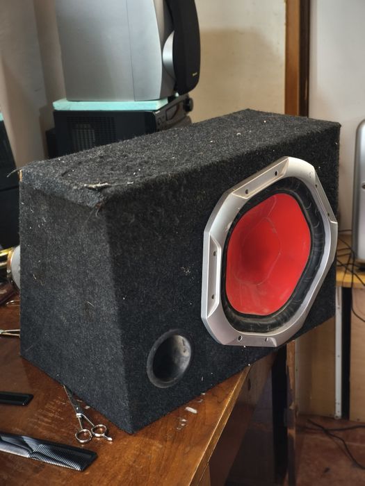 Бас каса Thunder