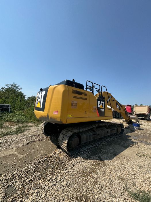 Excavator Caterpillar 330F