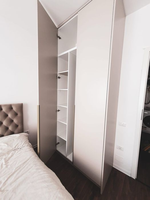 Dreasinguri mobilier pe comanda