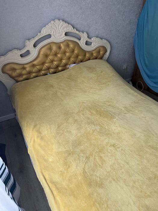 Диван 100.000 удобный с матрасом