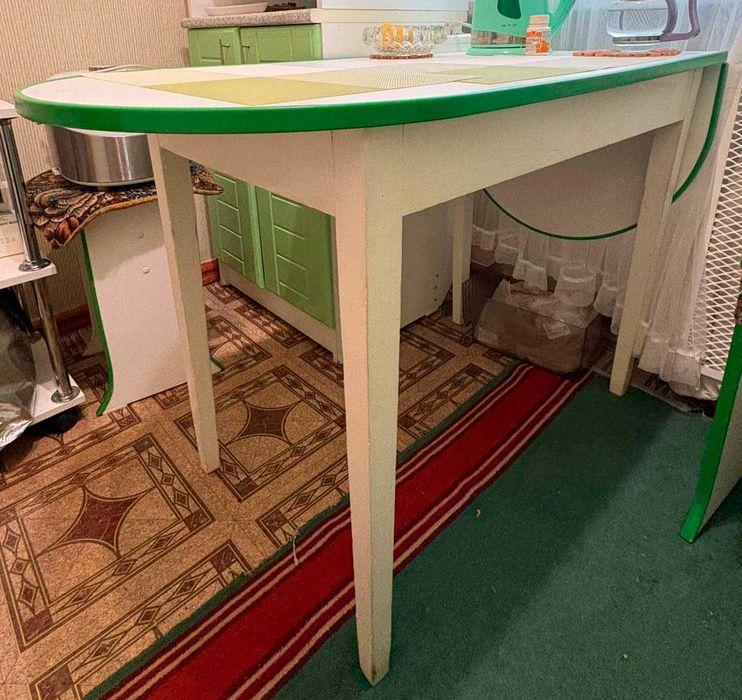 Продается кухонный гарнитур