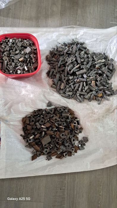 Сотаману кетаман пулини толаганни шарнири бор...пабидит сотилади олина