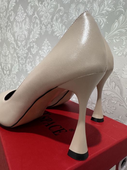 Туфли женские бежевые