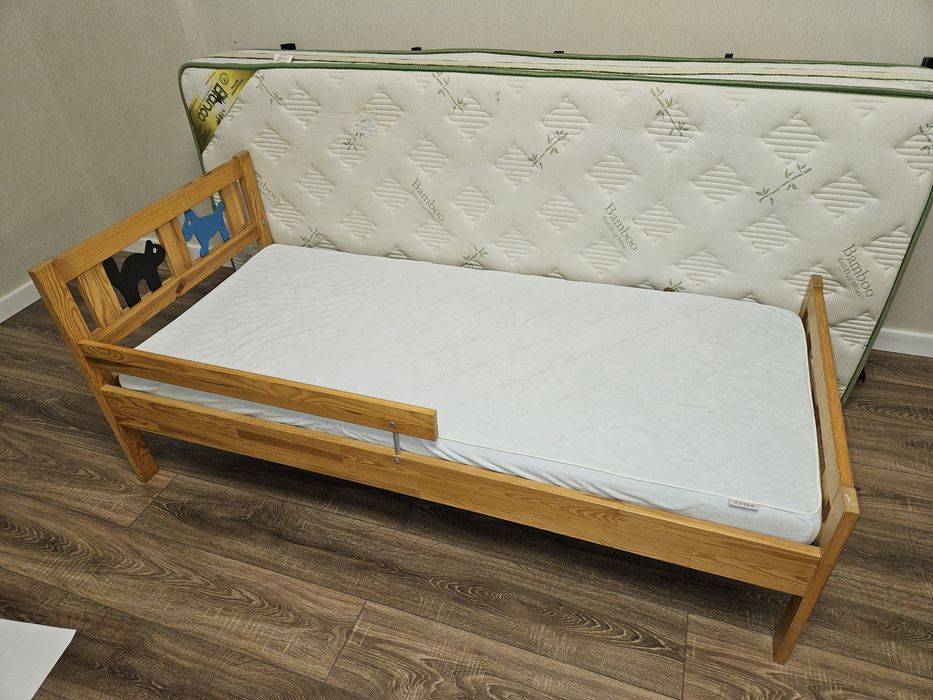 Продам детскую кровать ikea