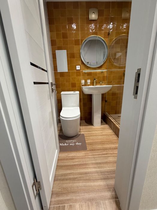 Продается евро квартира с новым ремонтом, по ул.Мукимий  1в2 40кв.м.