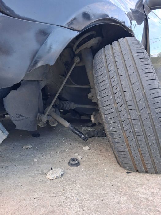 golf 6 avariat si peugeot 206 de vânzare