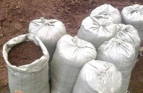 Перегной Чернозем. Доставка