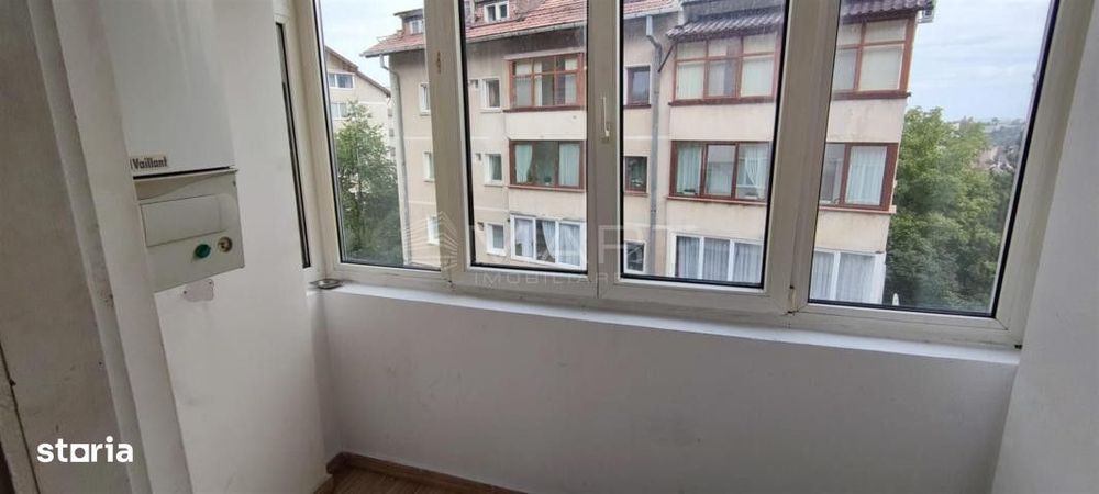 Apartament 3 camere zona Livada Postei