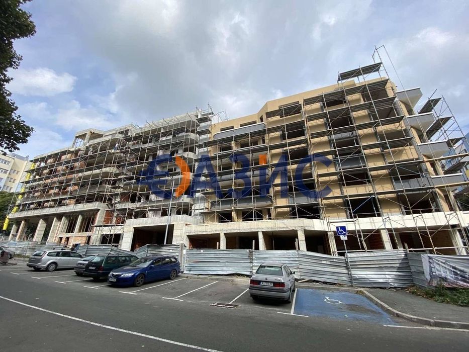 Продава се Двустаен апартамент в Бургас, Център - 73 кв.м за 507 €/кв.м - Снимка #8