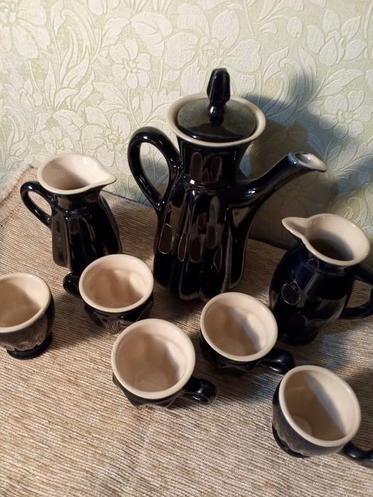 Сервиз из керамики.