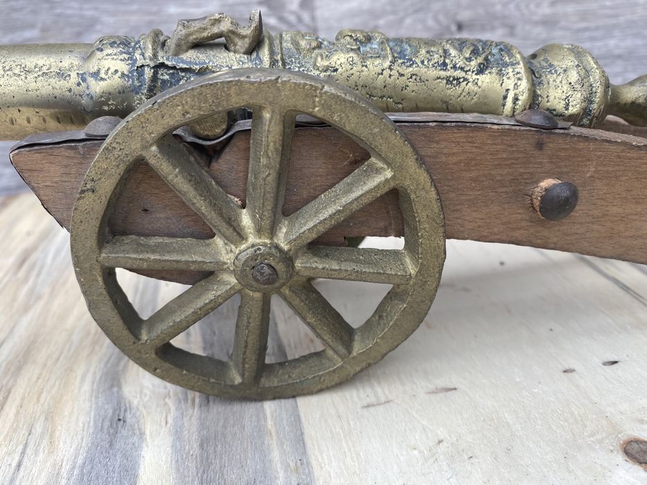 Английско оръдие топ от Месинг