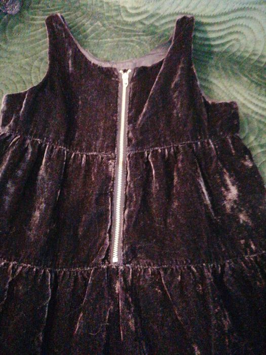 Rochie catifea 6-8 ani