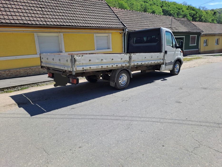 vând iveco daily motor 2.8 /130 cp 6 viteze