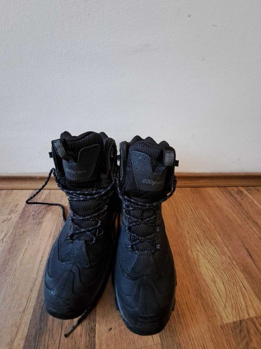 Ghete iarnă Columbia BugabootTechlite Waterproof, mărimea 40.5, ca noi