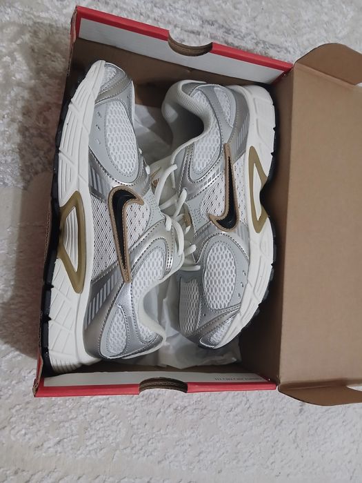 Кросовки Nike initiator
