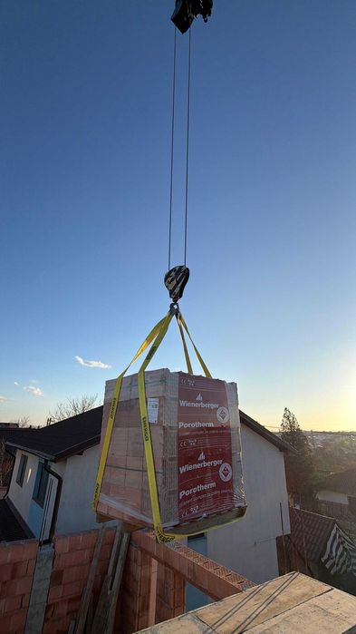 Închiriez Manitou rotativ 30 metri 5Tone Automacara Constanța