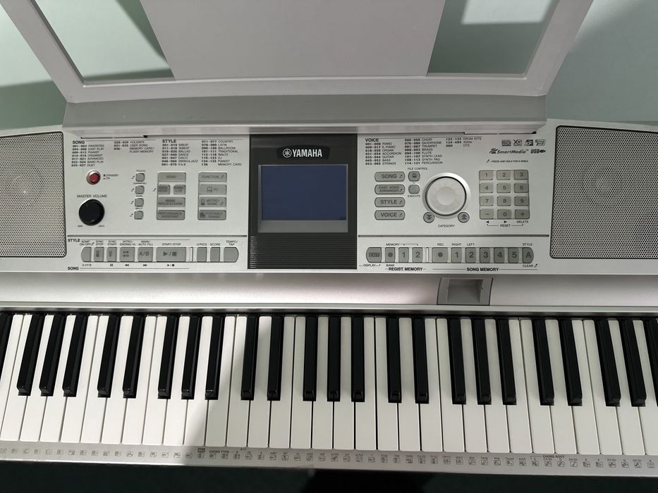 Синтезатор YAMAHA