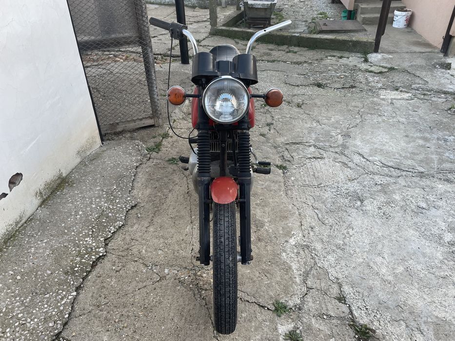 Продавам   ЧЗ 350  6 В