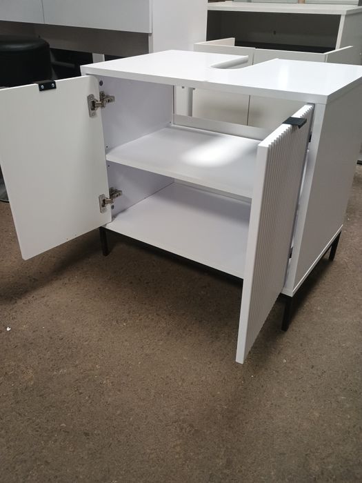 Голям шкаф за подмивка