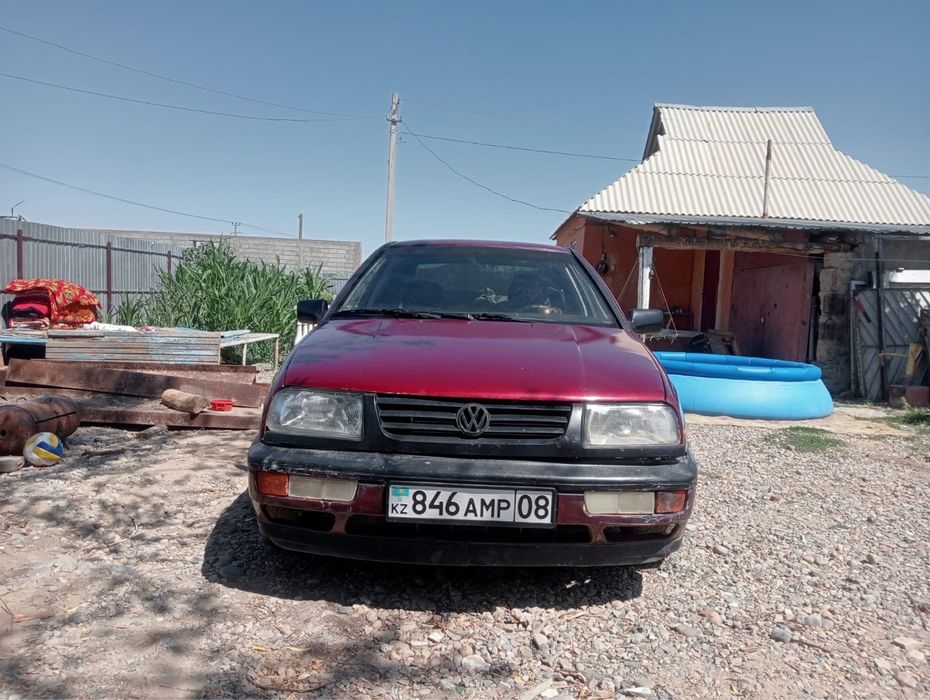 Машина Volkswagen Vento 92жылғы