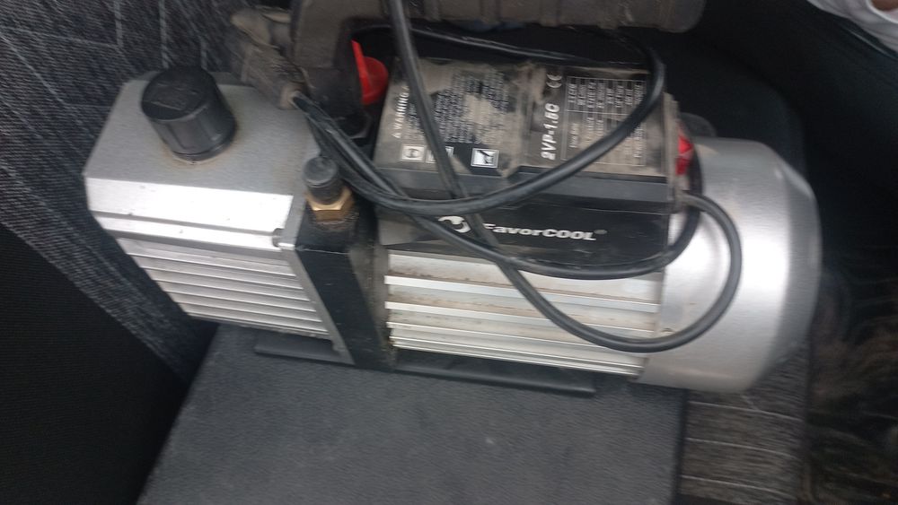 Продам комплект инструментов