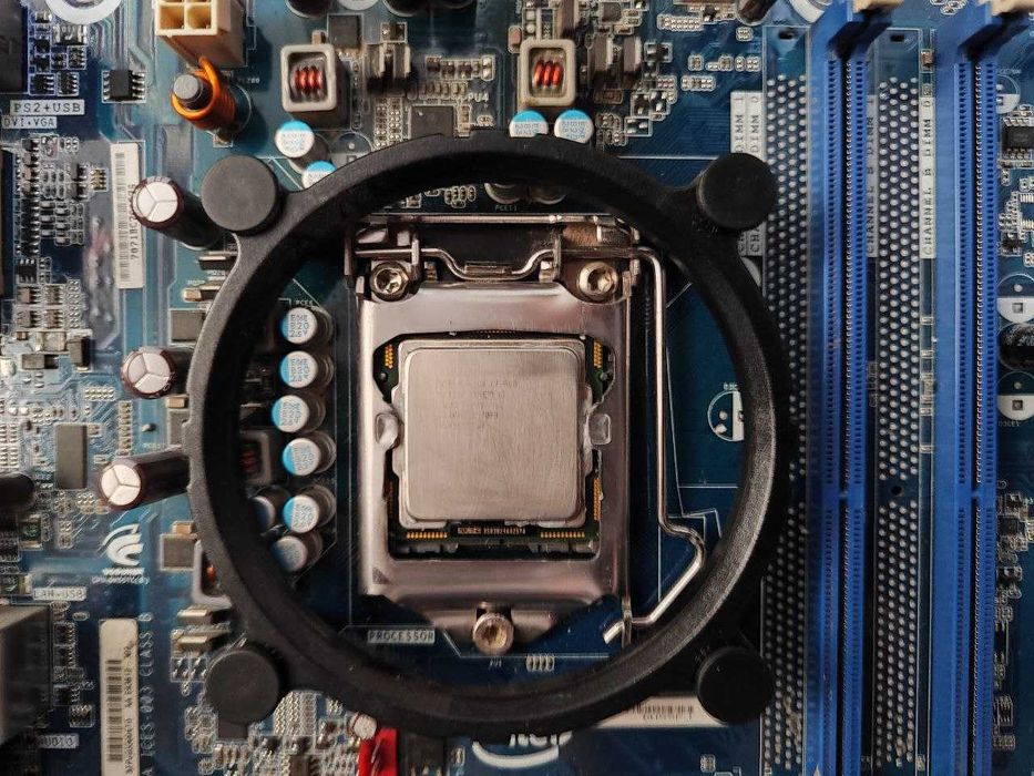 Процессор Intel Core i7-860