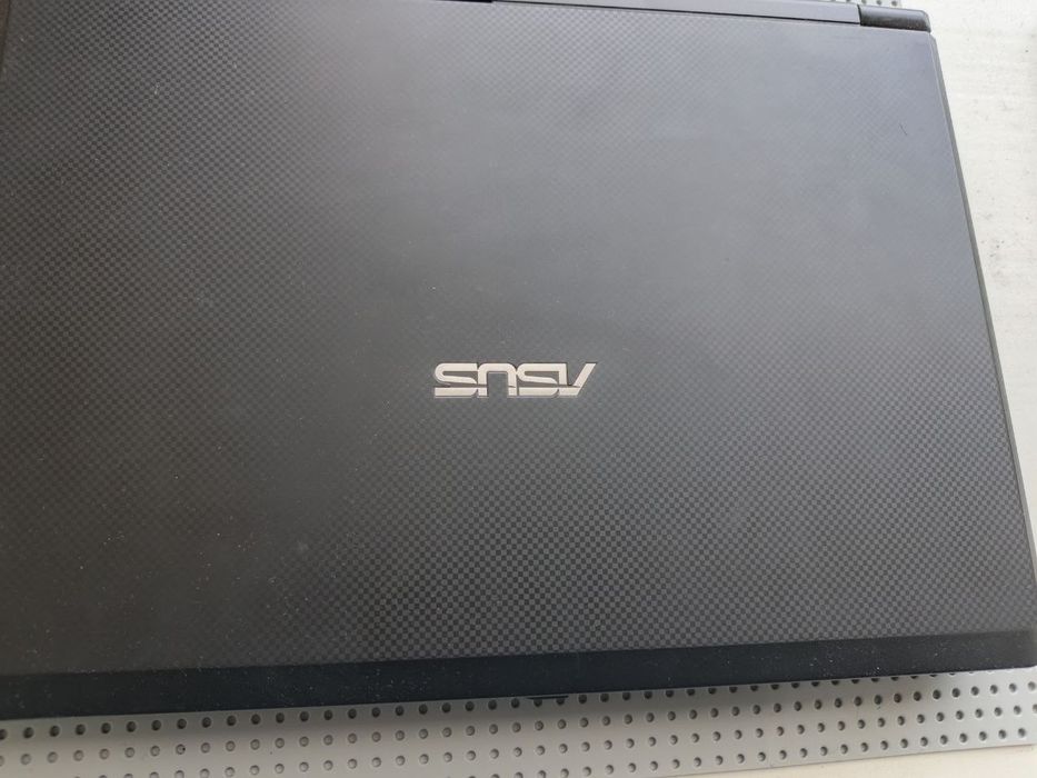 Ноутбук Asus X58L