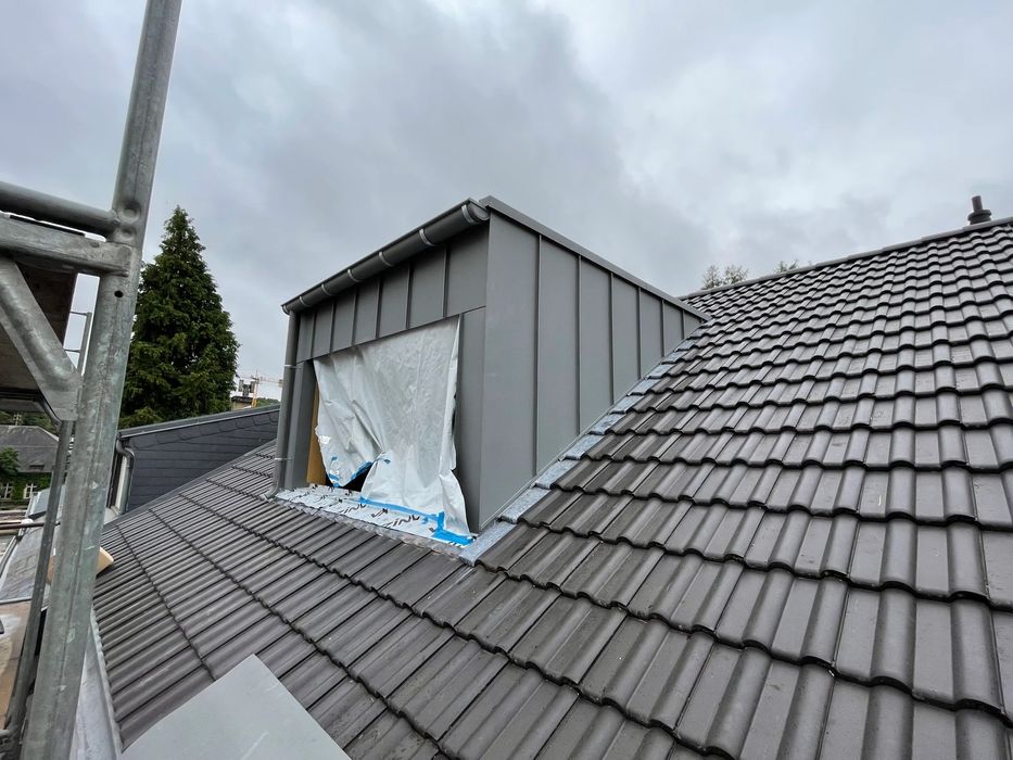 Executăm Acoperișuri si reparatii nu ezitați sa ne contactatii