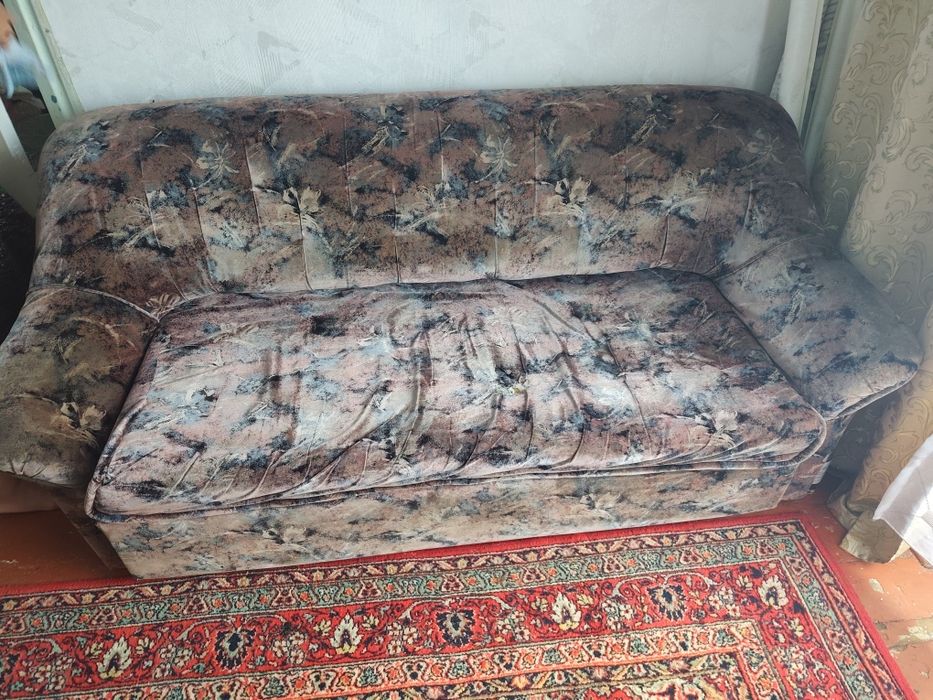 Диван белорусский с креслами