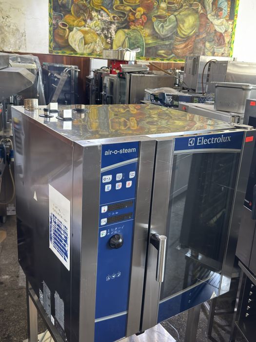 Професионален Газов Конвектомат Electrolux air-o-steam 10x GN 1/1 на Стойка