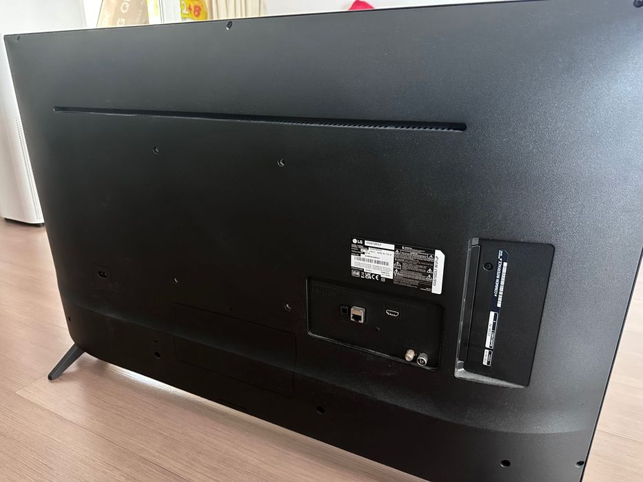Телевизор LG 43 инча за части