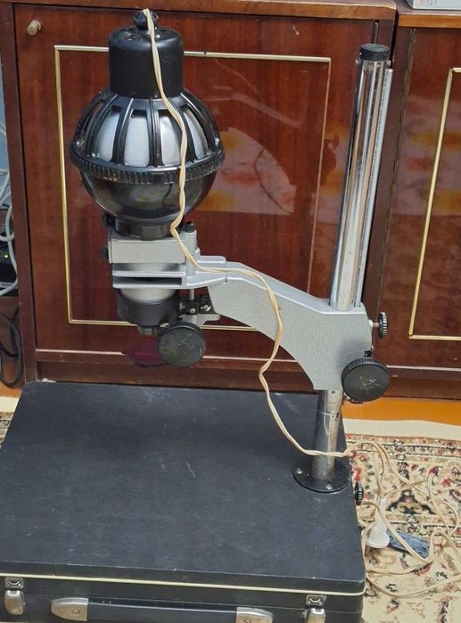 Продается фотоувеличитель советский.