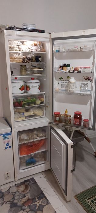 Холодильник Whirlpool