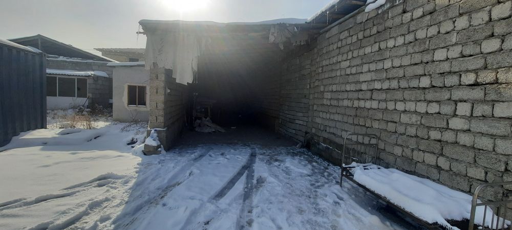 15.8 sotok turar joy