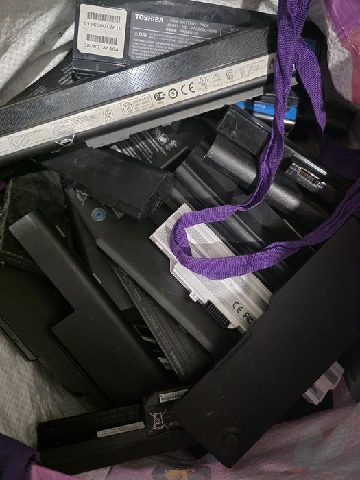 Lot baterii laptop Li-Ion netestate, recuperare celule.