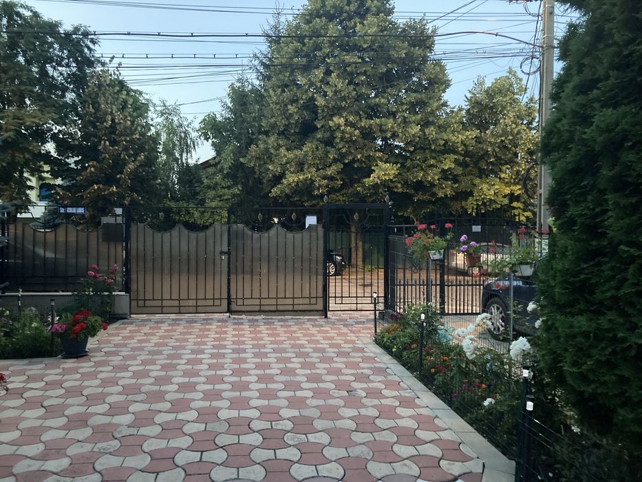 De vanzare , Casa +800/m2 teren Iasi