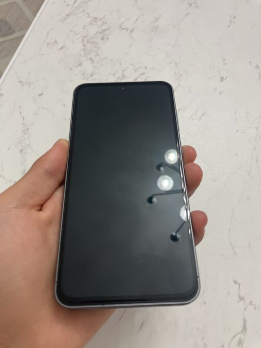 Samsung A56 5G 8/256 karobka dokument bor 1 oy ishlatilgan