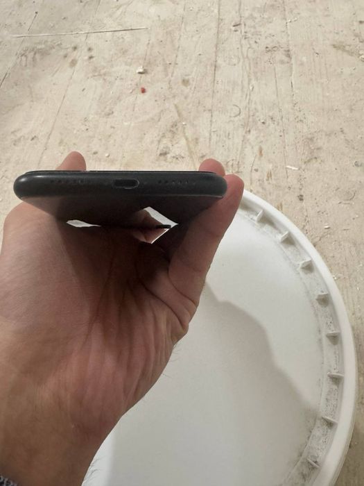 Iphone xr 64 tali umuman aybi