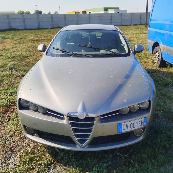 Far/Faruri stanga/dreapta Alfa Romeo 159 an 2005-2012
