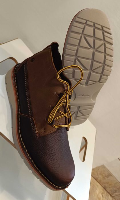 Ghete lace up 41 41.5 premium Clarks NOI piele naturala moale