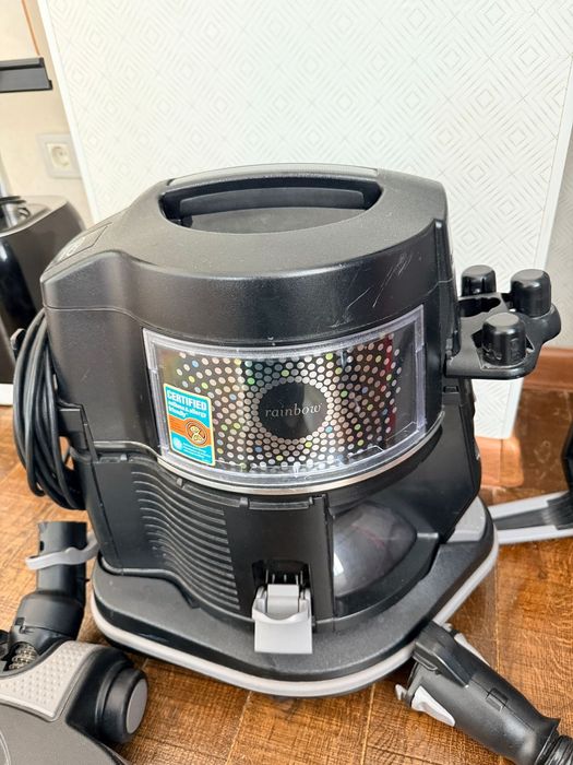 Продам мощный пылесос без фильтра