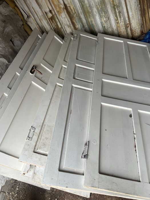 Продам деревянные межкомнатная двери